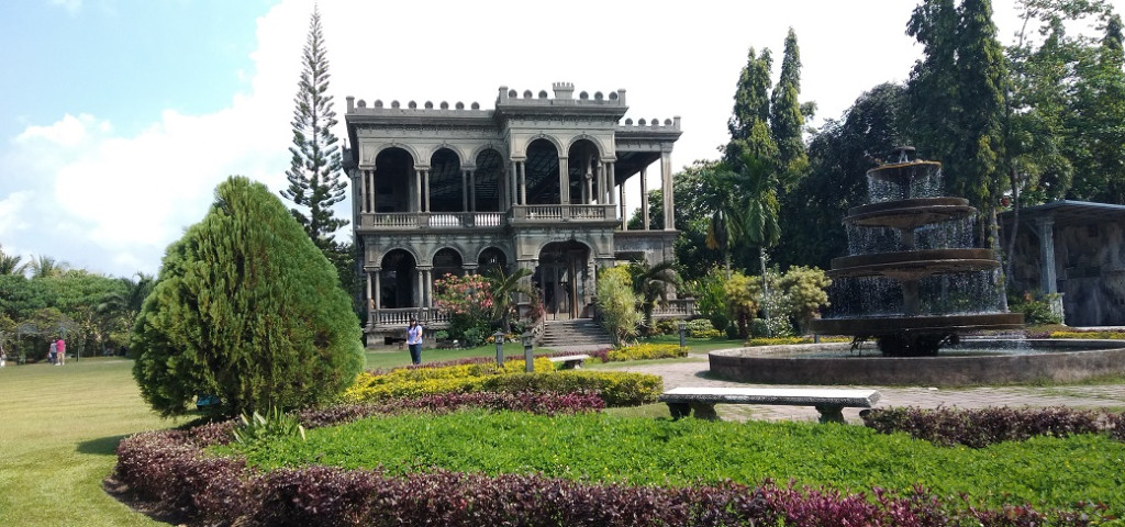 ruins